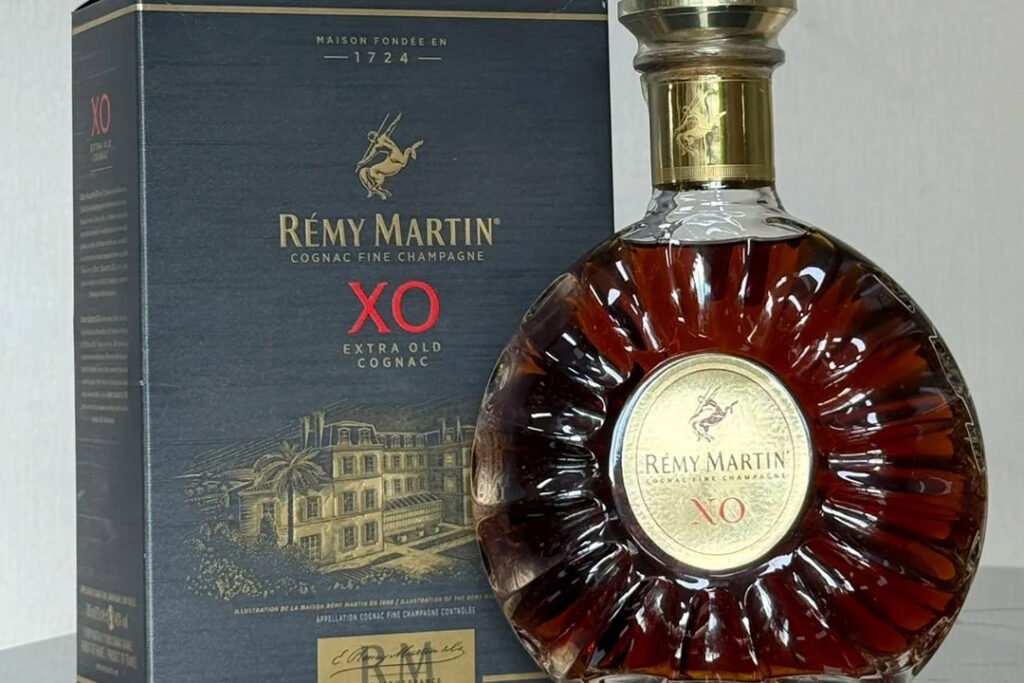 超人洋行收購人頭馬 Rémy Martin XO 優質香檳，為香港藏家提供專業免費鑑估服務。不論是家中閒置多年的藏品、帶原禮盒或是裸瓶干邑，我們會仔細評估酒況與品相，報價透明，支援低調上門驗酒，全程嚴守客戶資料保密。超人洋行收購人頭馬 Rémy Martin XO 優質香檳，幫您安心變現閒置名酒。